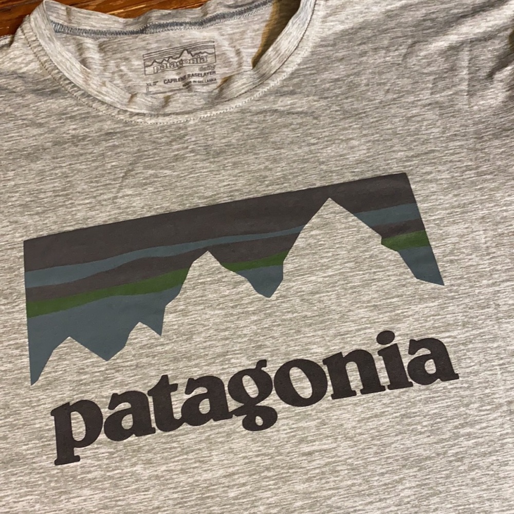 PATAGONIA CAPILENE BASE LAYER ATHLETIC SHIRT🌸